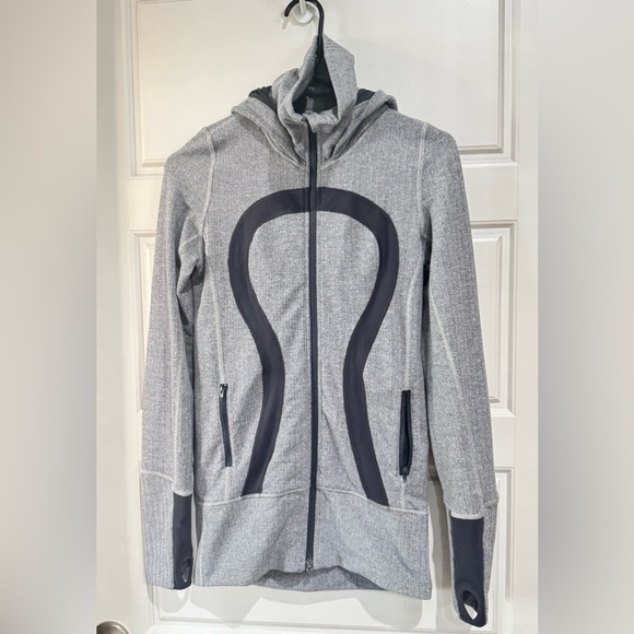 lululemon athletica Heathered Gray Ski Jacket - Picture 3 of 10